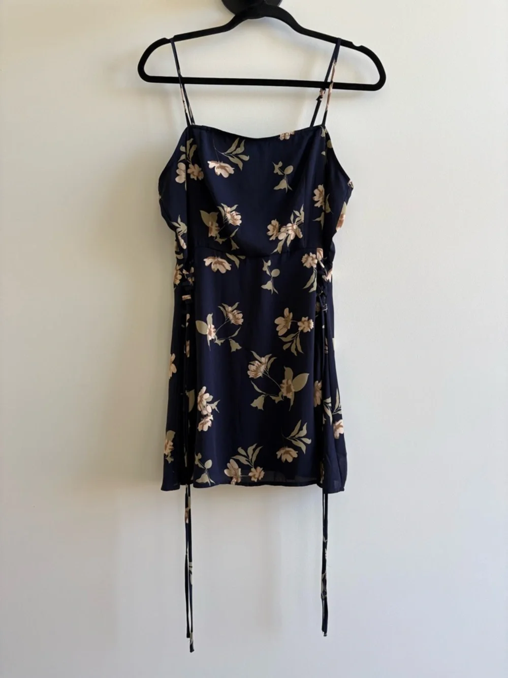 Lulu’s Navy Floral Spaghetti Strap Mini Dress - Picture 5 of 12